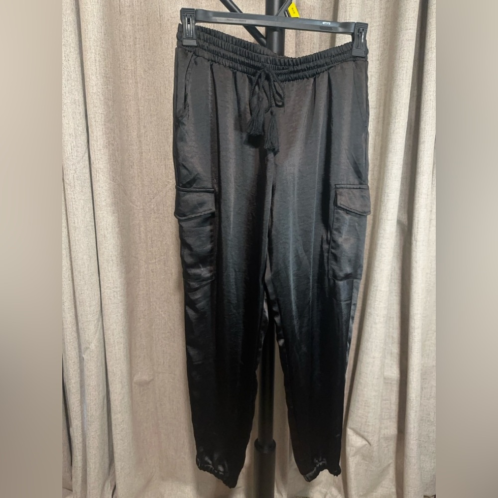 Preloved Black Shiny Cargo Style Joggers